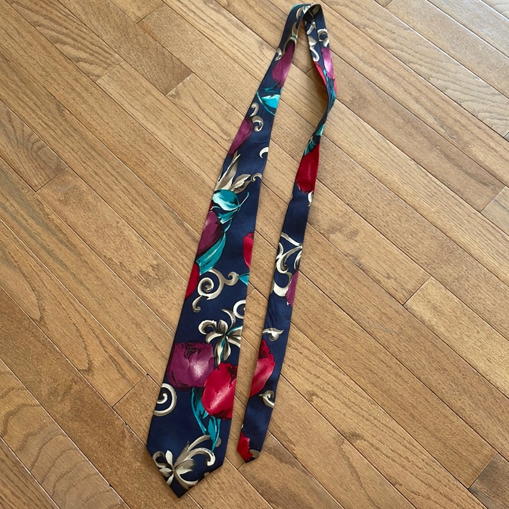 Men’s Windsor floral tie